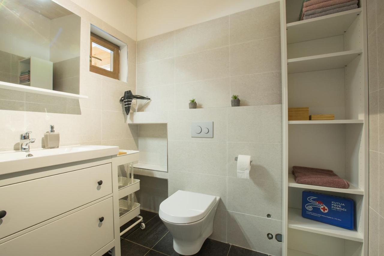 Holiday Home Natura Слунь Екстер'єр фото